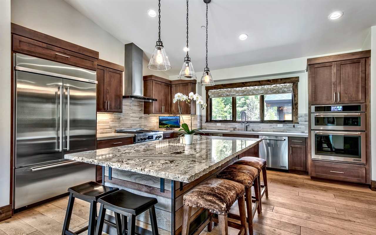 11011 Ghirard Road Truckee, CA 96161 - Photo 8 of 21 Gallery Image 8