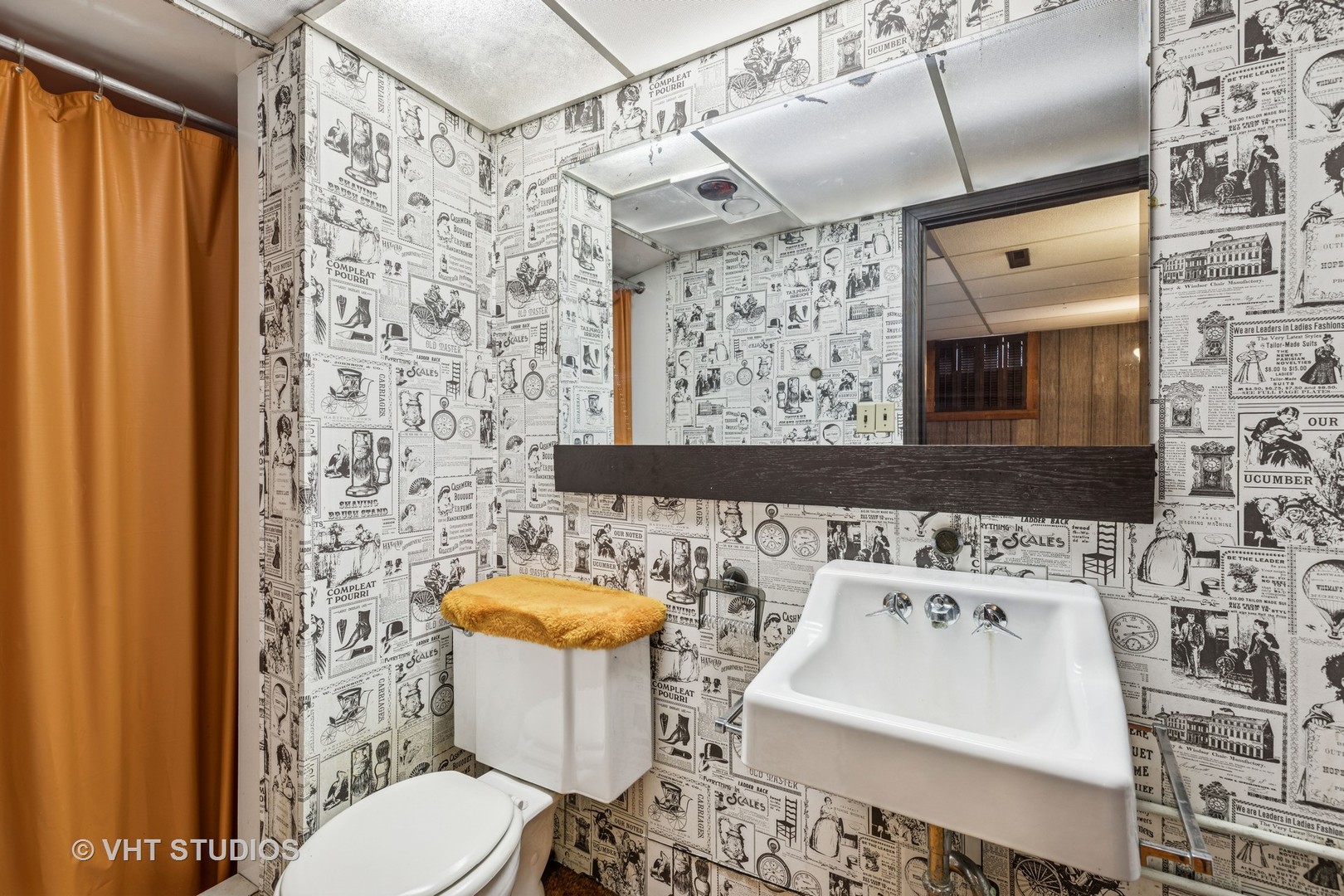 452 Miller Street Beecher, IL 60401 - Photo 11 of 20 a bathroom with a sink toilet and shower