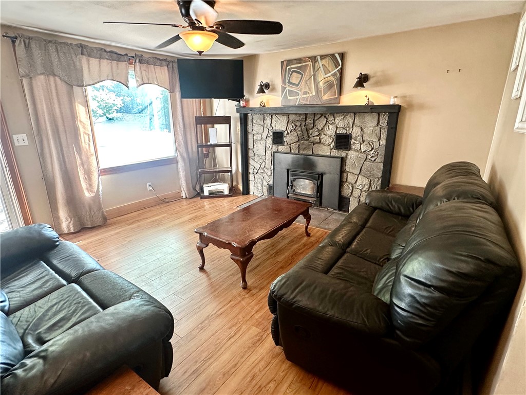 11 Dexter Street Coventry, RI 02816 - Photo 3 of 21