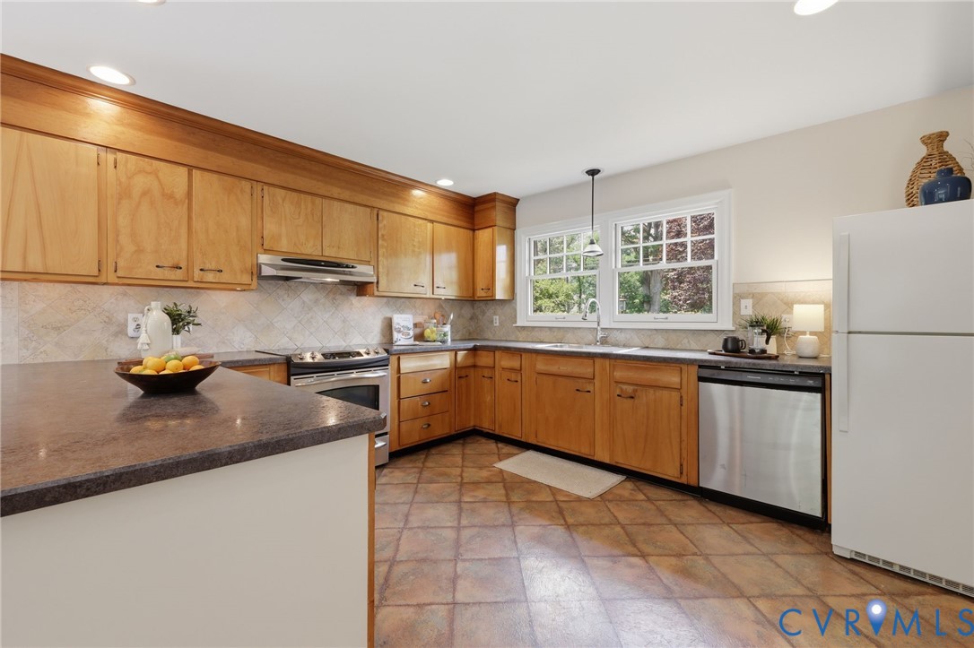 4627 Arrowhead Road Richmond, VA 23235 - Photo 18 of 52 Gallery Image 18