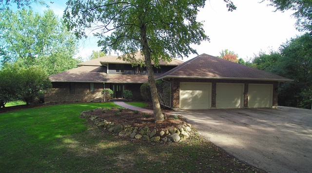 31 5n985 Il Rte Street St. Charles, IL 60175 - Photo 1 of 25