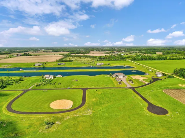 $85,000 | 35713 Patriot Avenue, Center City, MN 55012