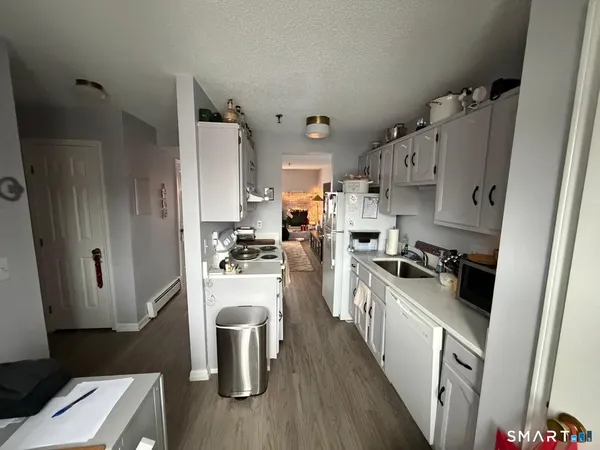 $2,150 | 678 Savin Avenue, Unit 2E, West Haven, CT 06516