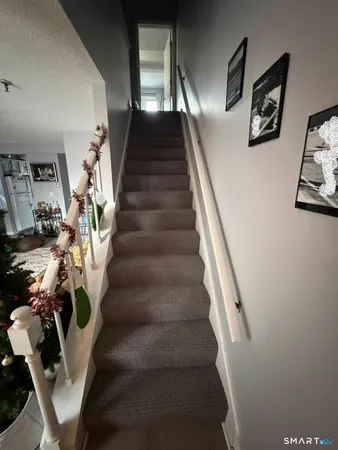 $2,150 | 678 Savin Avenue, Unit 2E, West Haven, CT 06516