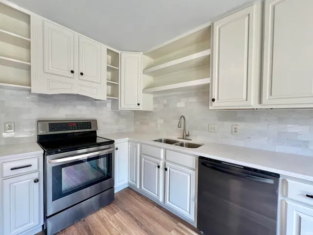 $219,900 | 311 Maxine Drive, Garrett, IN 46738