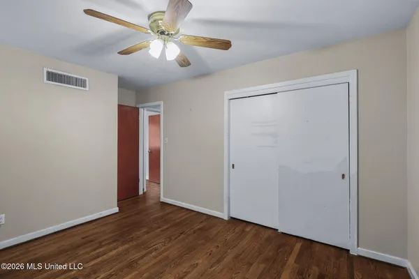$190,000 | 5445 Pine Ln Drive, Jackson, MS 39211