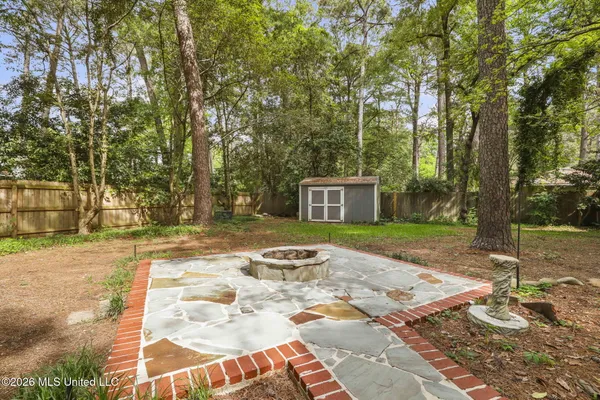 $190,000 | 5445 Pine Ln Drive, Jackson, MS 39211