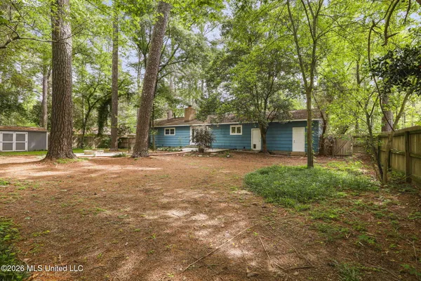 $190,000 | 5445 Pine Ln Drive, Jackson, MS 39211