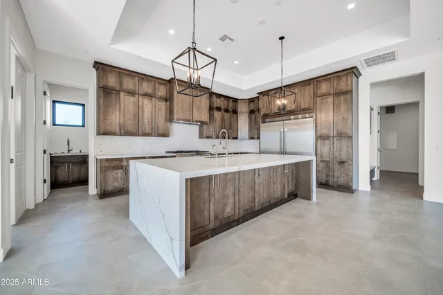 $3,105,000 | 7035 East Montgomery Road, Scottsdale, AZ 85266