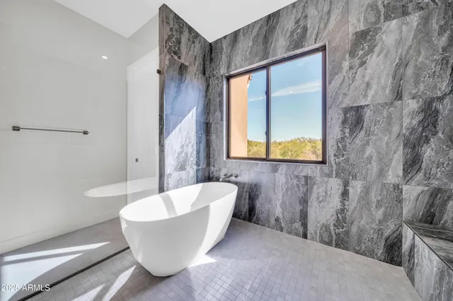 $3,105,000 | 7035 East Montgomery Road, Scottsdale, AZ 85266