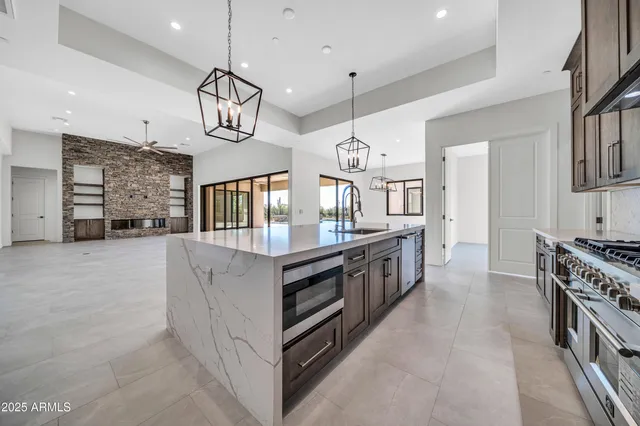 $3,105,000 | 7035 East Montgomery Road, Scottsdale, AZ 85266
