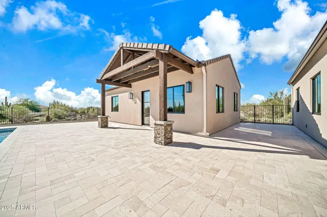 $3,105,000 | 7035 East Montgomery Road, Scottsdale, AZ 85266