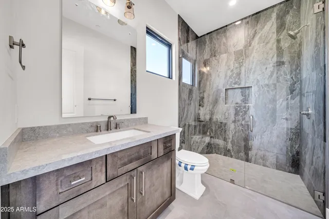 $3,105,000 | 7035 East Montgomery Road, Scottsdale, AZ 85266