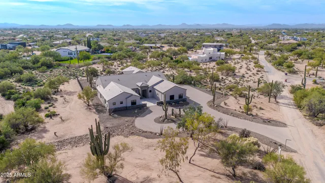 $3,105,000 | 7035 East Montgomery Road, Scottsdale, AZ 85266