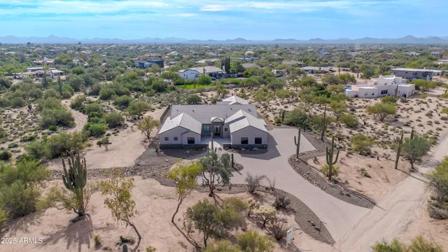 $3,105,000 | 7035 East Montgomery Road, Scottsdale, AZ 85266
