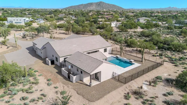 $3,105,000 | 7035 East Montgomery Road, Scottsdale, AZ 85266
