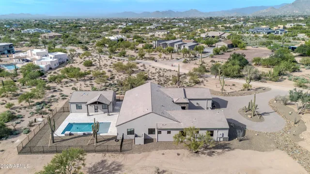 $3,105,000 | 7035 East Montgomery Road, Scottsdale, AZ 85266