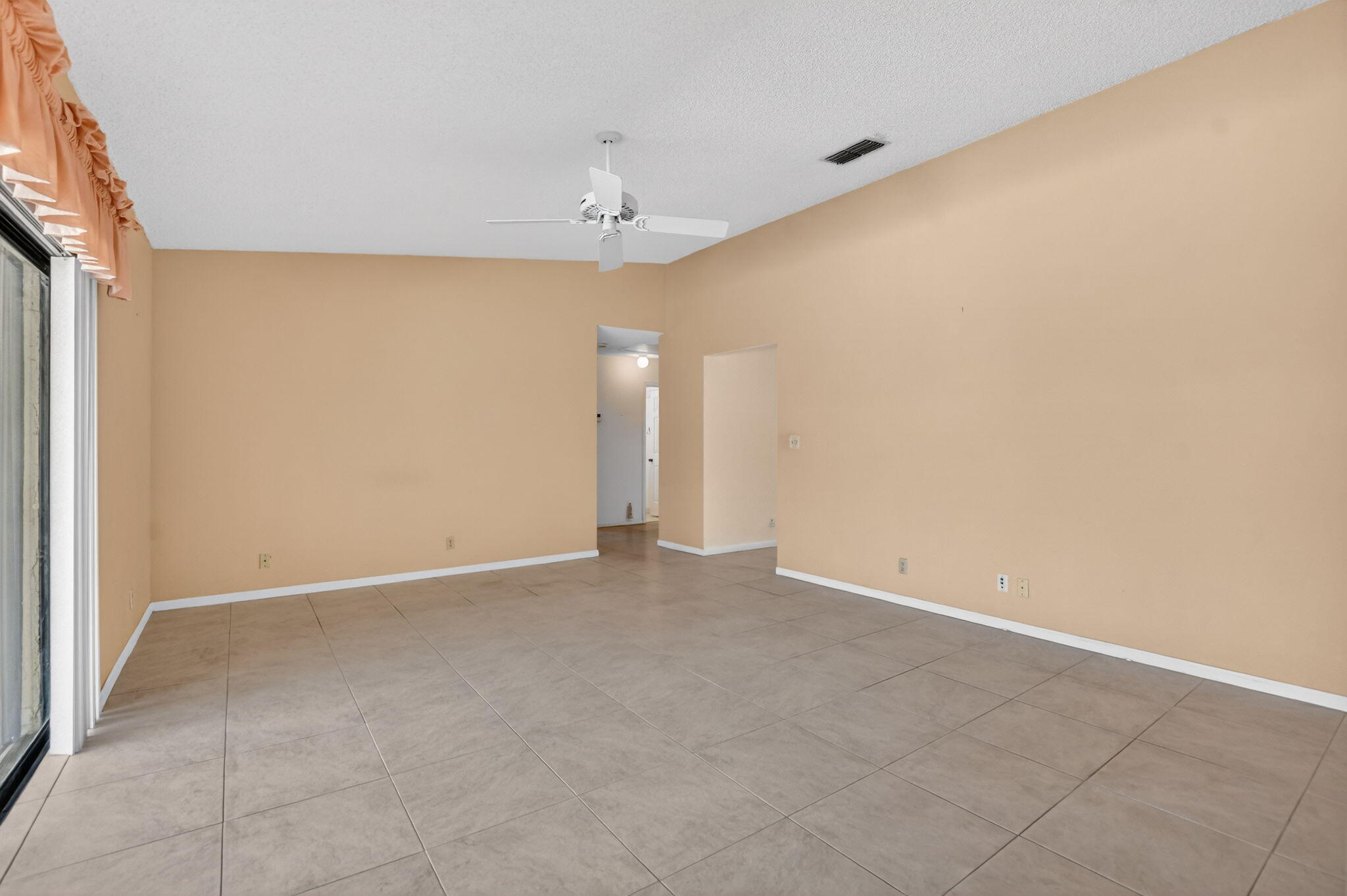3069 Northwest 27th Avenue Boca Raton, FL 33434 - Photo 21 of 49 Familyroom