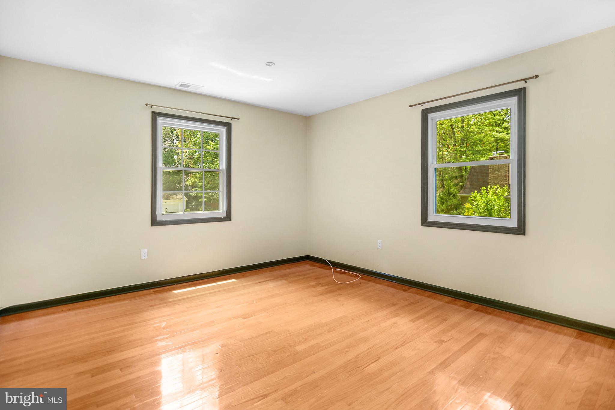 126 Chautaugua Road Arnold, MD 21012 - Photo 31 of 50 Bedroom 1