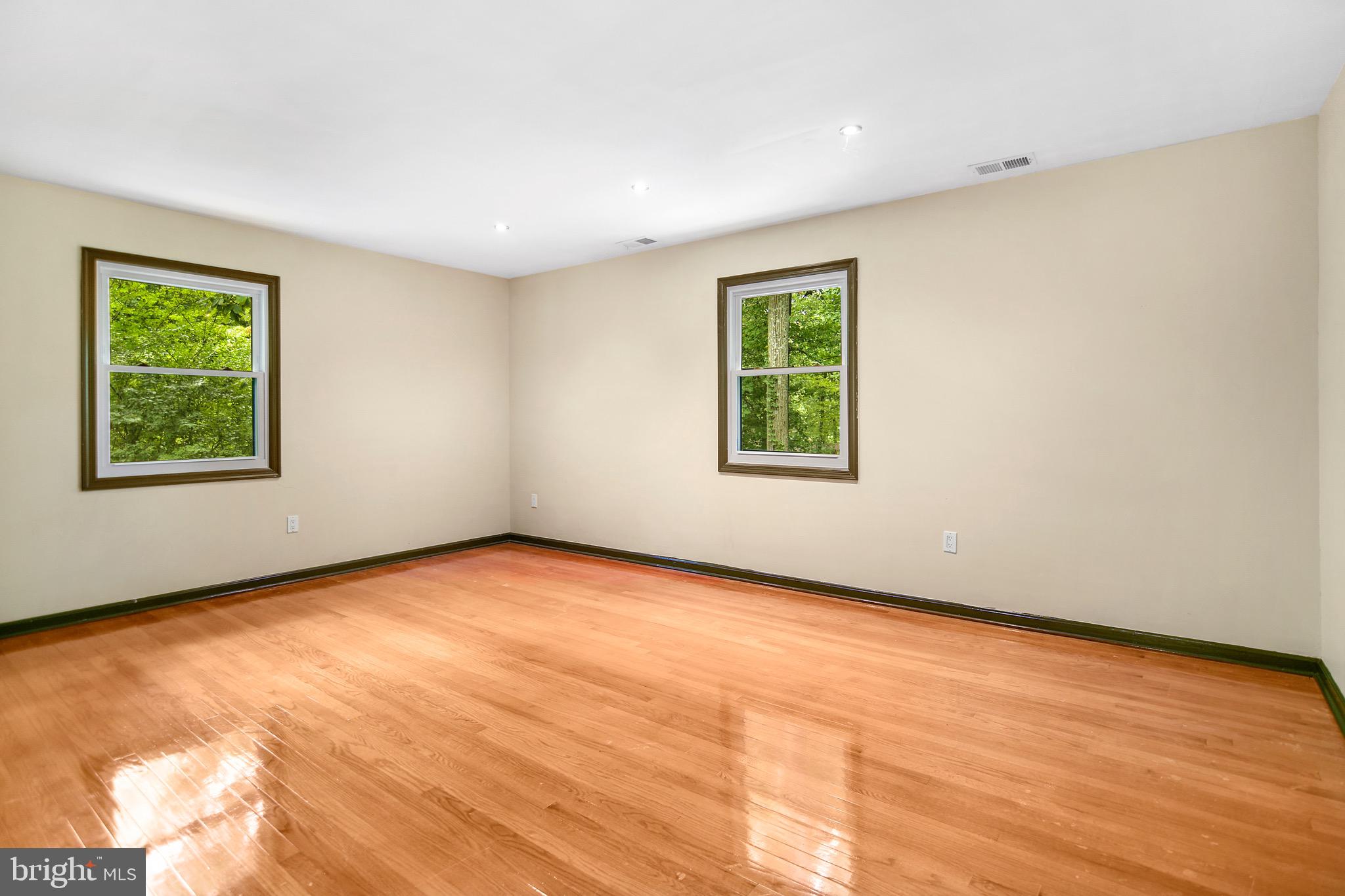 126 Chautaugua Road Arnold, MD 21012 - Photo 32 of 50 Bedroom 2