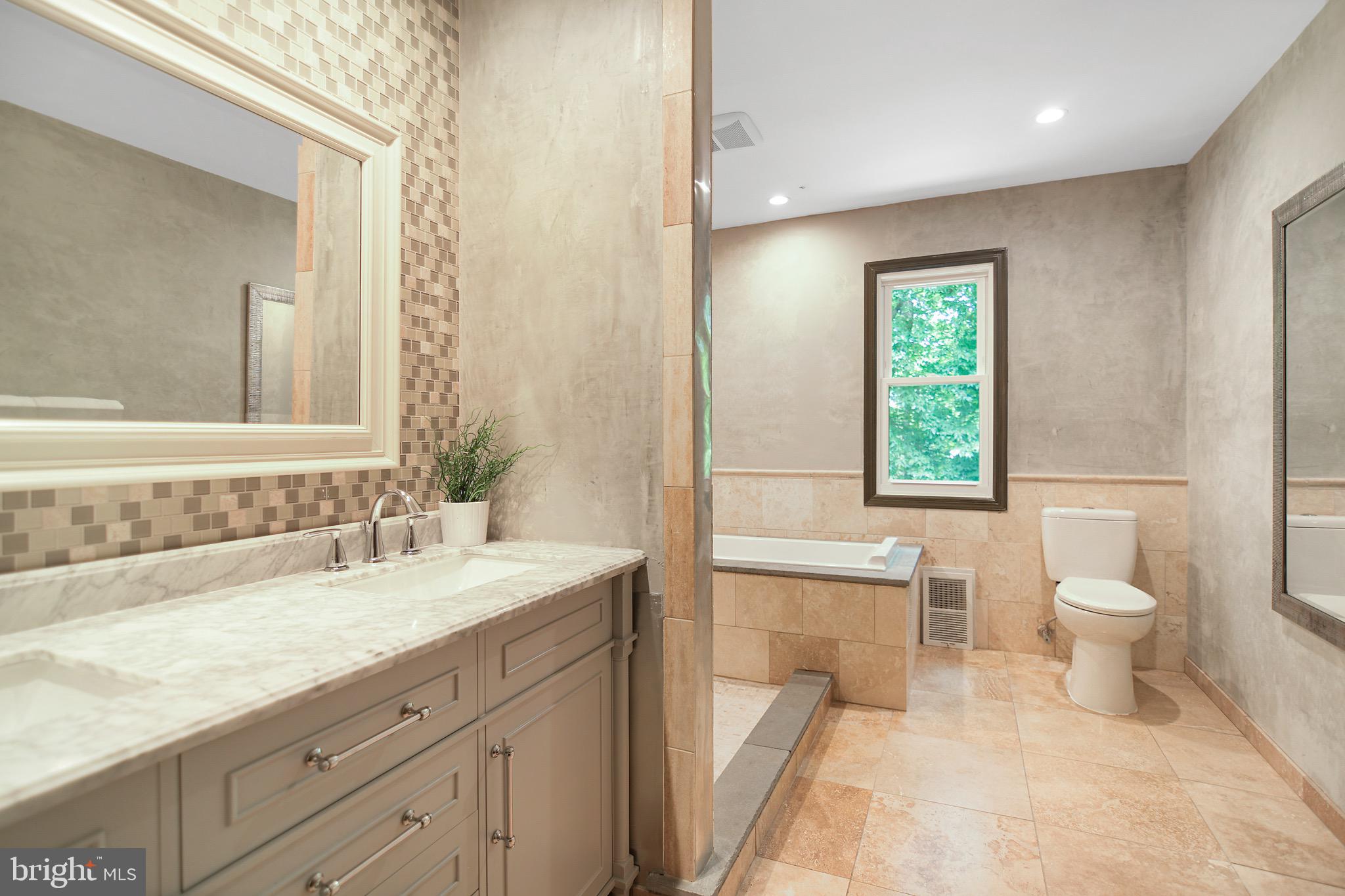 126 Chautaugua Road Arnold, MD 21012 - Photo 33 of 50 Full Bathroom