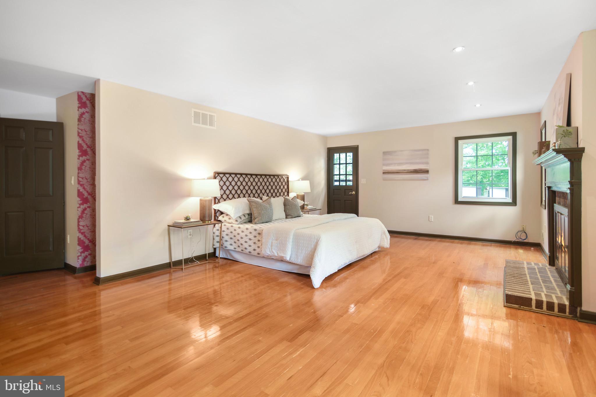 126 Chautaugua Road Arnold, MD 21012 - Photo 42 of 50 Primary Bedroom
