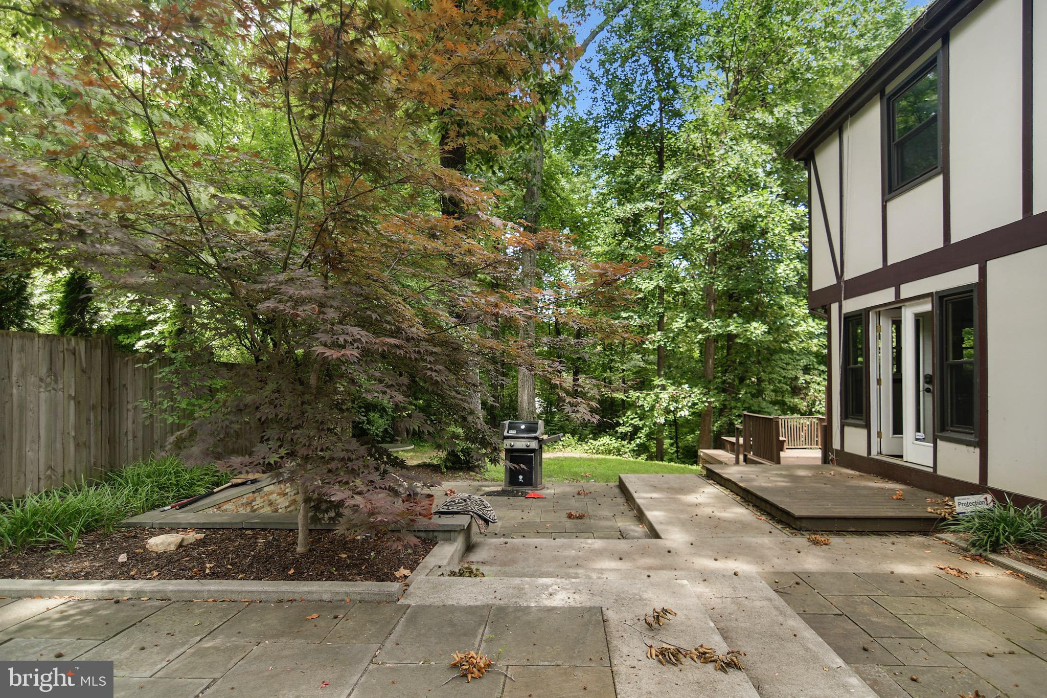 126 Chautaugua Road Arnold, MD 21012 - Photo 50 of 50 Side yard patio