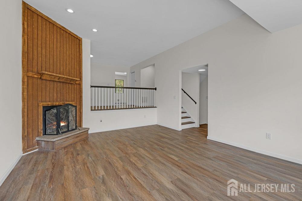 412 Middlewood Road Middletown, NJ 07748 - Photo 15 of 33 Gallery Image 15