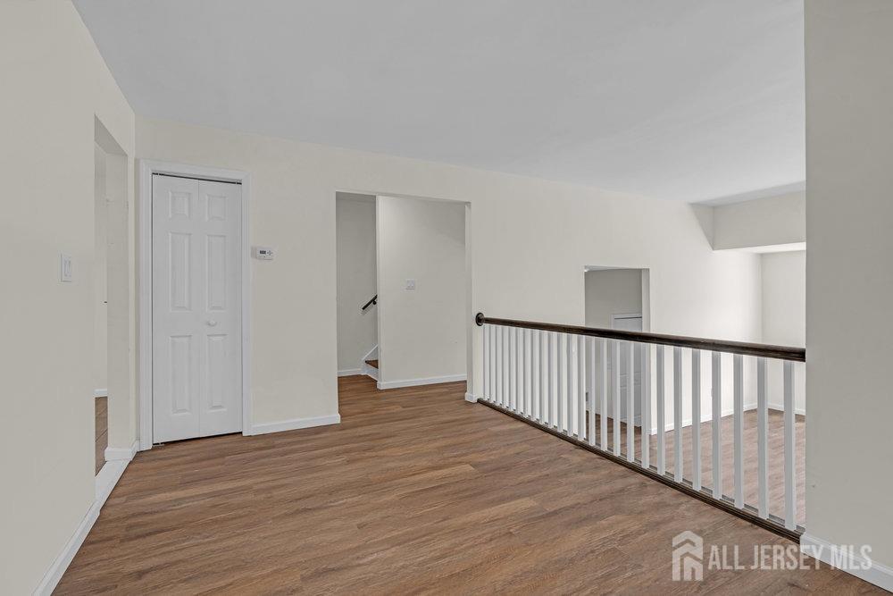 412 Middlewood Road Middletown, NJ 07748 - Photo 18 of 33 Gallery Image 18