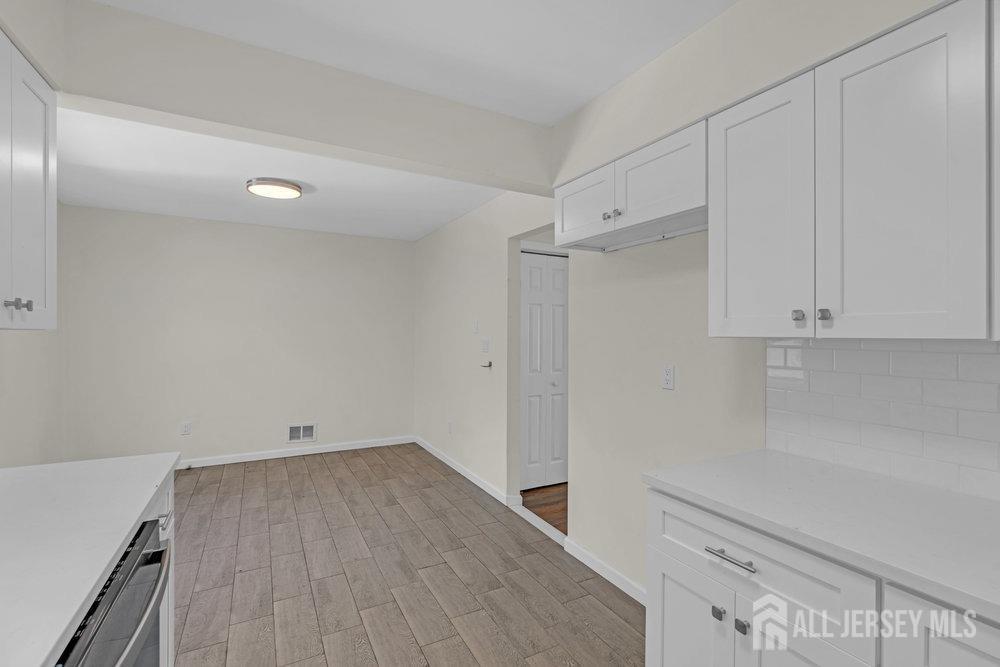412 Middlewood Road Middletown, NJ 07748 - Photo 23 of 33 Gallery Image 23