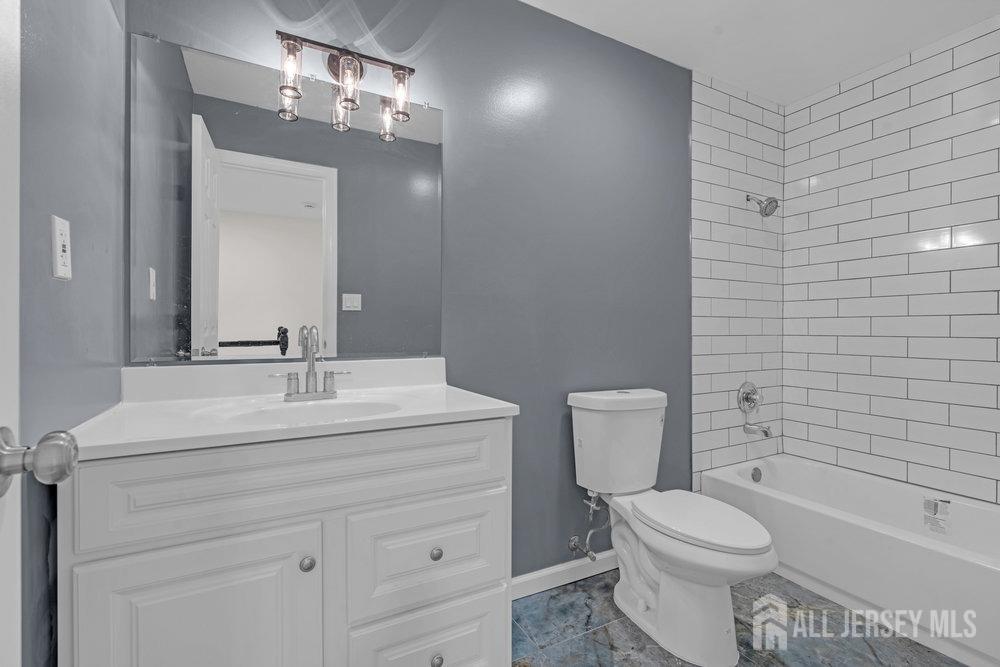 412 Middlewood Road Middletown, NJ 07748 - Photo 28 of 33 Gallery Image 28