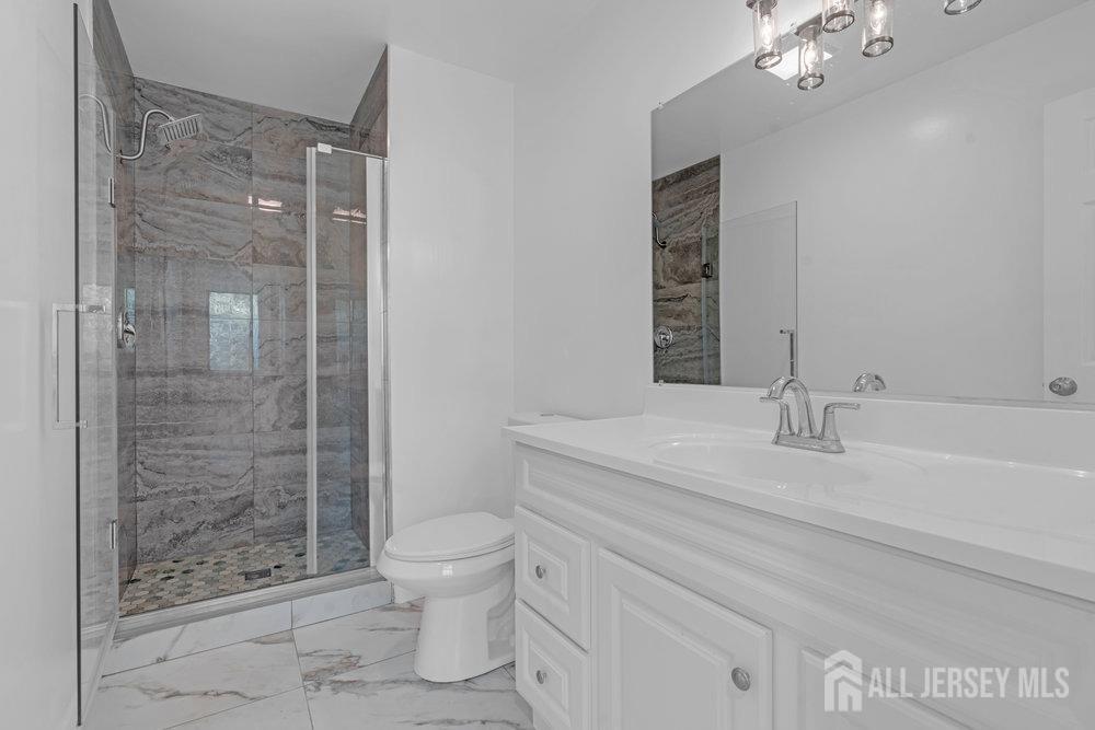412 Middlewood Road Middletown, NJ 07748 - Photo 31 of 33 Gallery Image 31