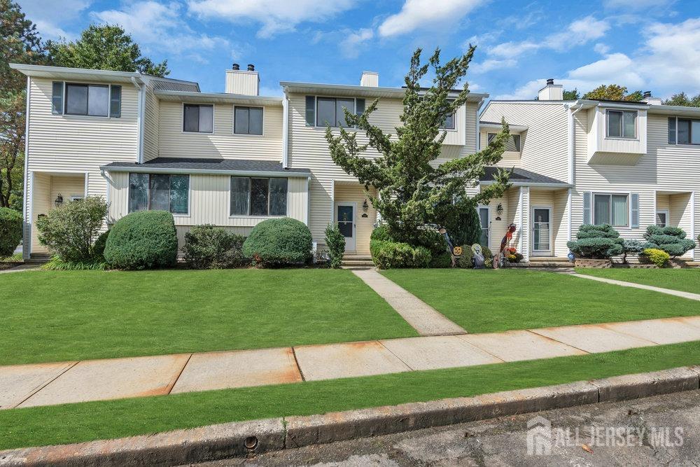 412 Middlewood Road Middletown, NJ 07748 - Photo 8 of 33 Gallery Image 8