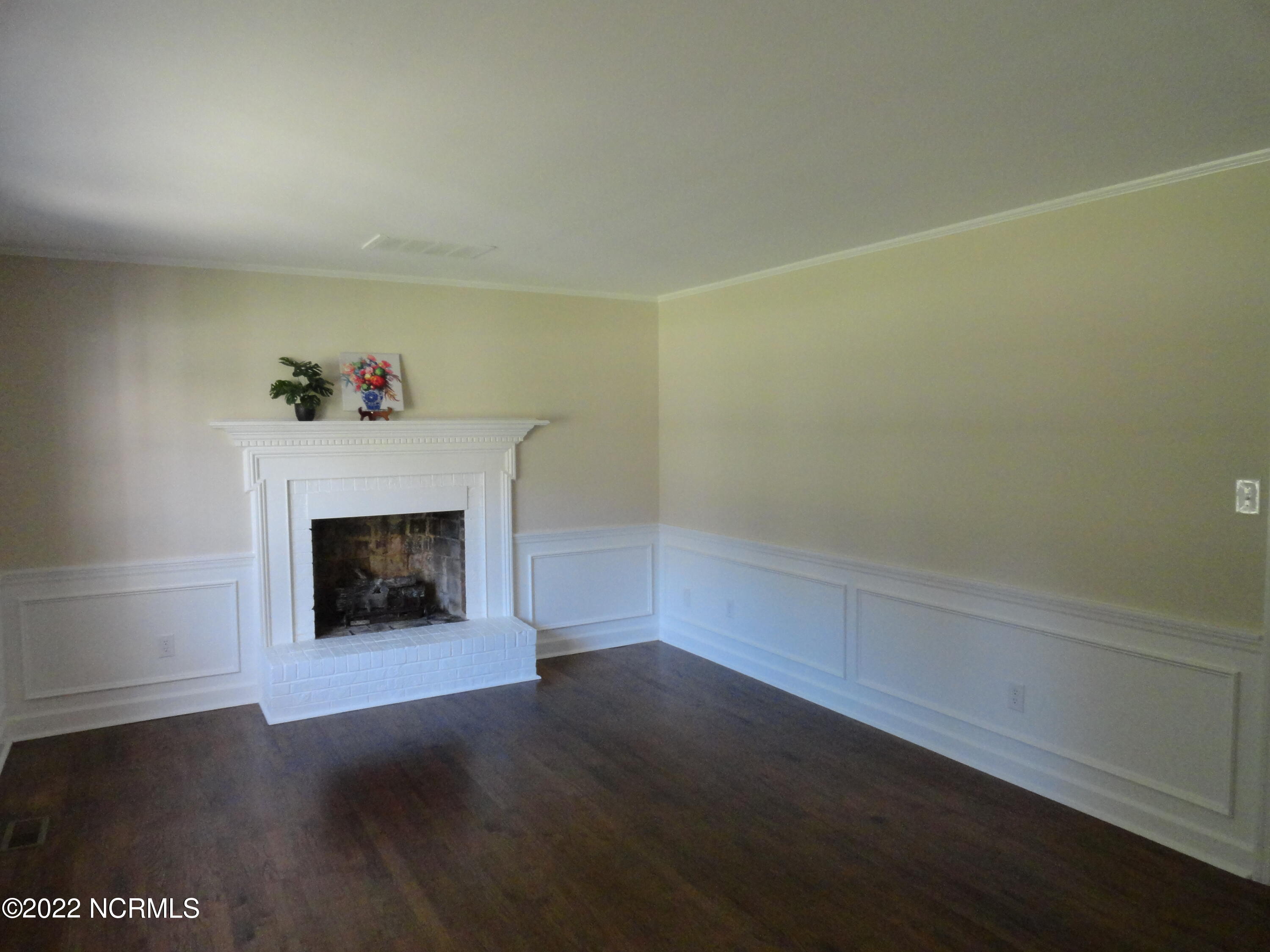 218 Church Road Havelock, NC 28532 - Photo 2 of 24 Living Room from Foyer