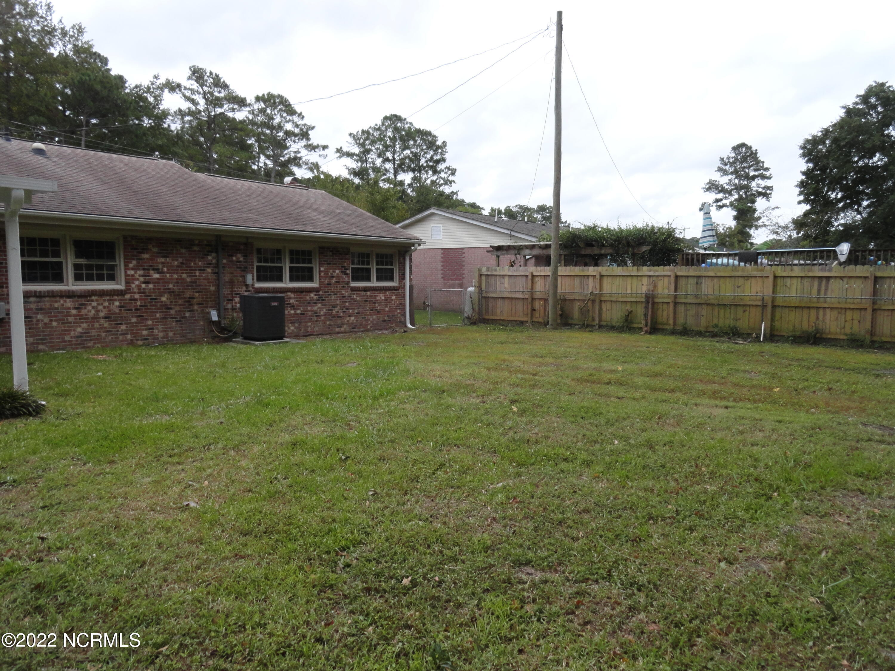 218 Church Road Havelock, NC 28532 - Photo 24 of 24 Fence Back Yard