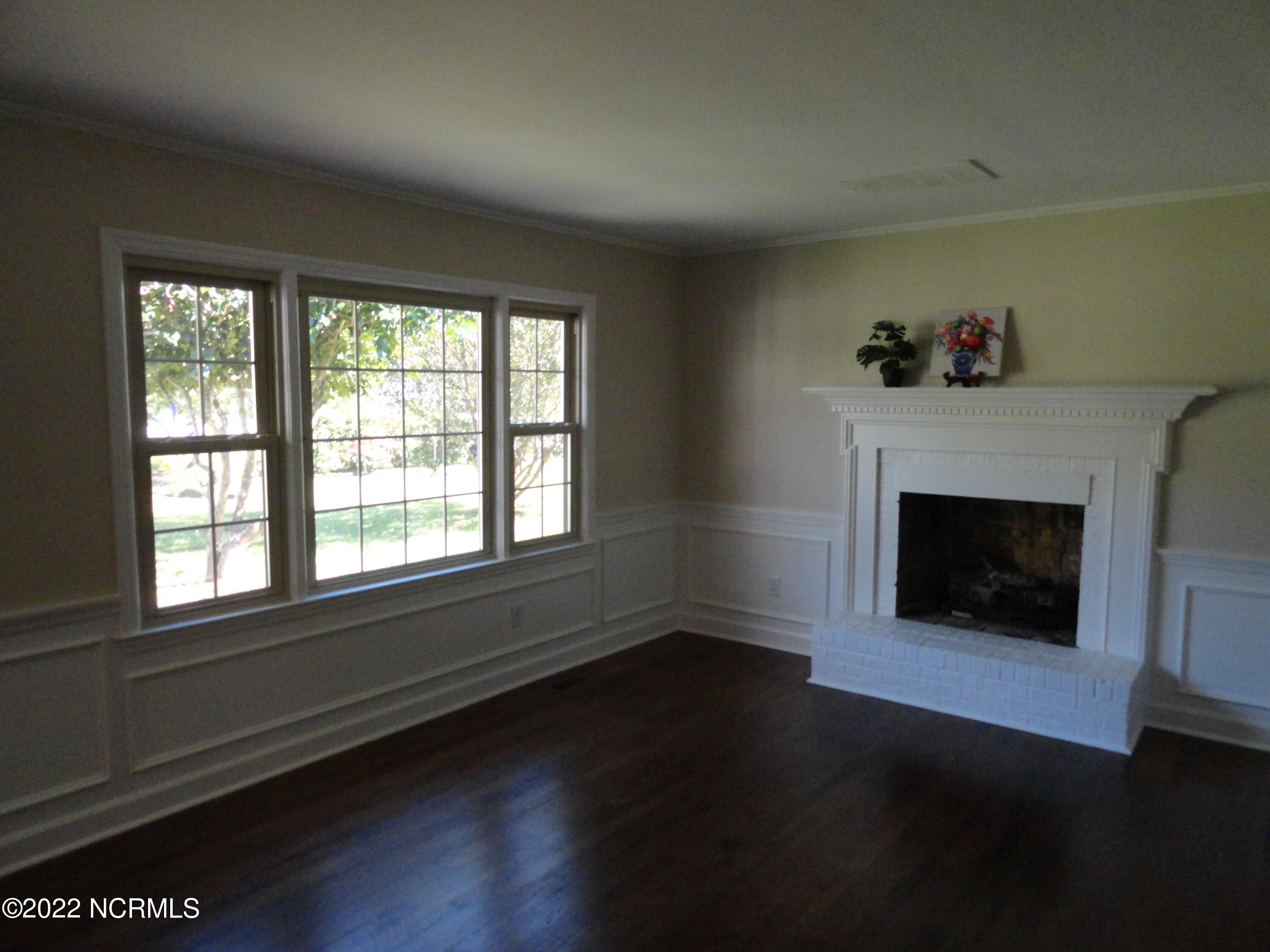 218 Church Road Havelock, NC 28532 - Photo 3 of 24 2015-09-13 22.50.43