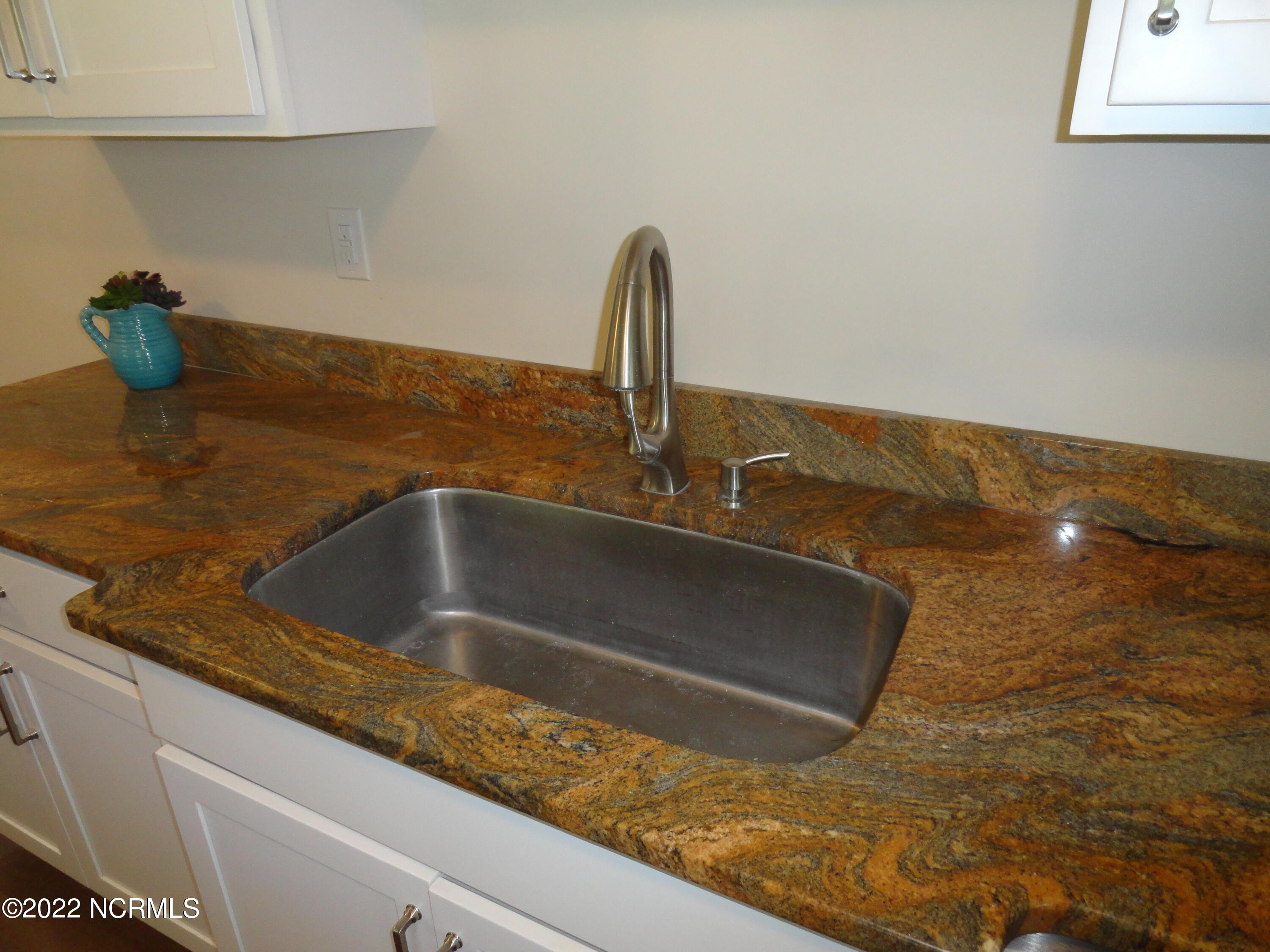 218 Church Road Havelock, NC 28532 - Photo 7 of 24 Single deep sink