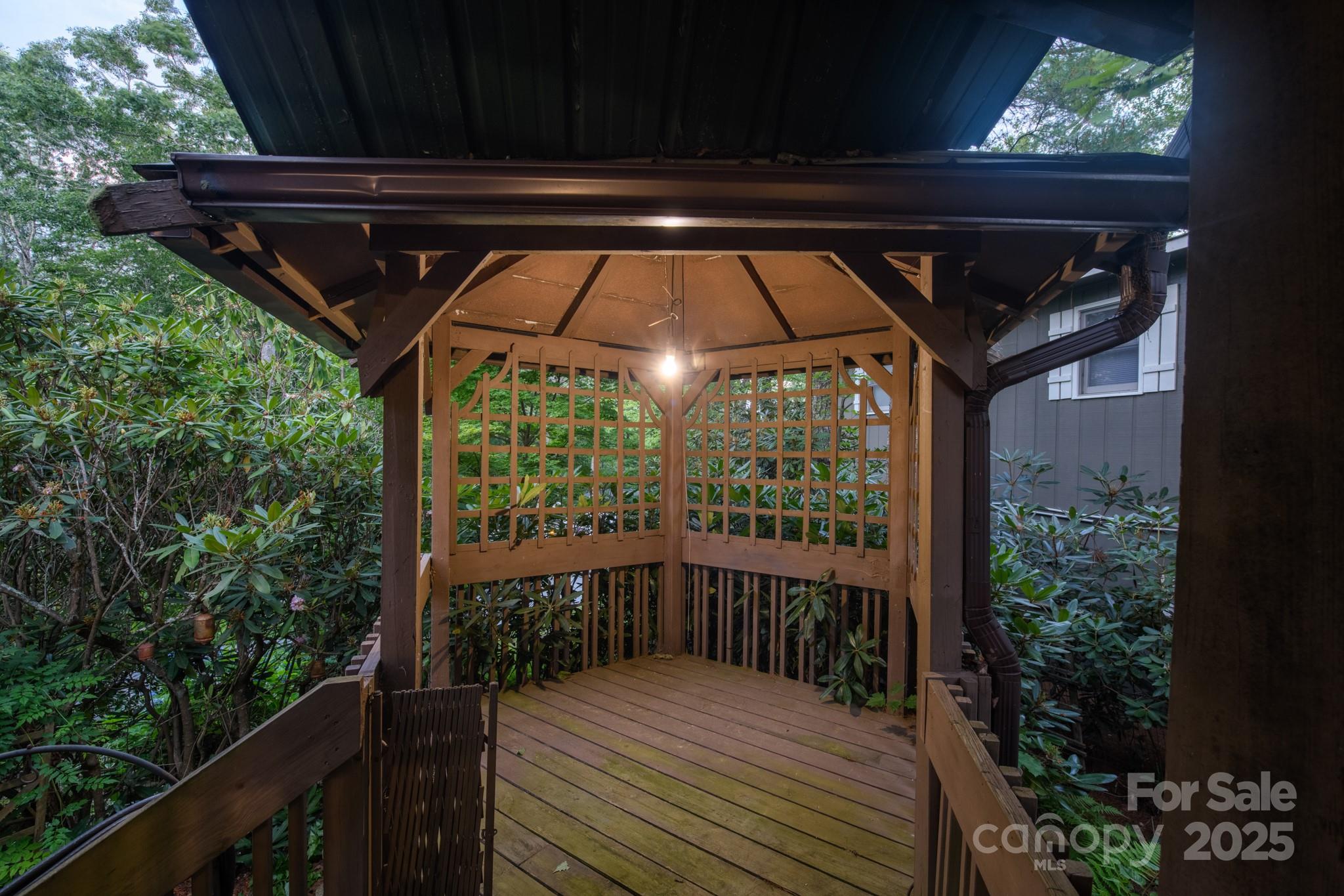 33 Summit Lane Newland, NC 28657 - Photo 21 of 48 a view of wooden deck