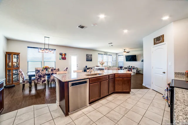 $2,700 | 2311 Themis Way, San Antonio, TX 78245