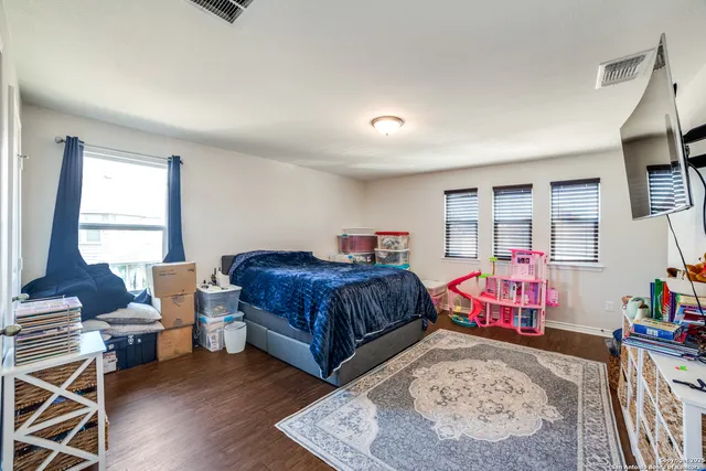 $2,700 | 2311 Themis Way, San Antonio, TX 78245