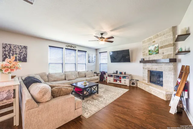 $2,700 | 2311 Themis Way, San Antonio, TX 78245