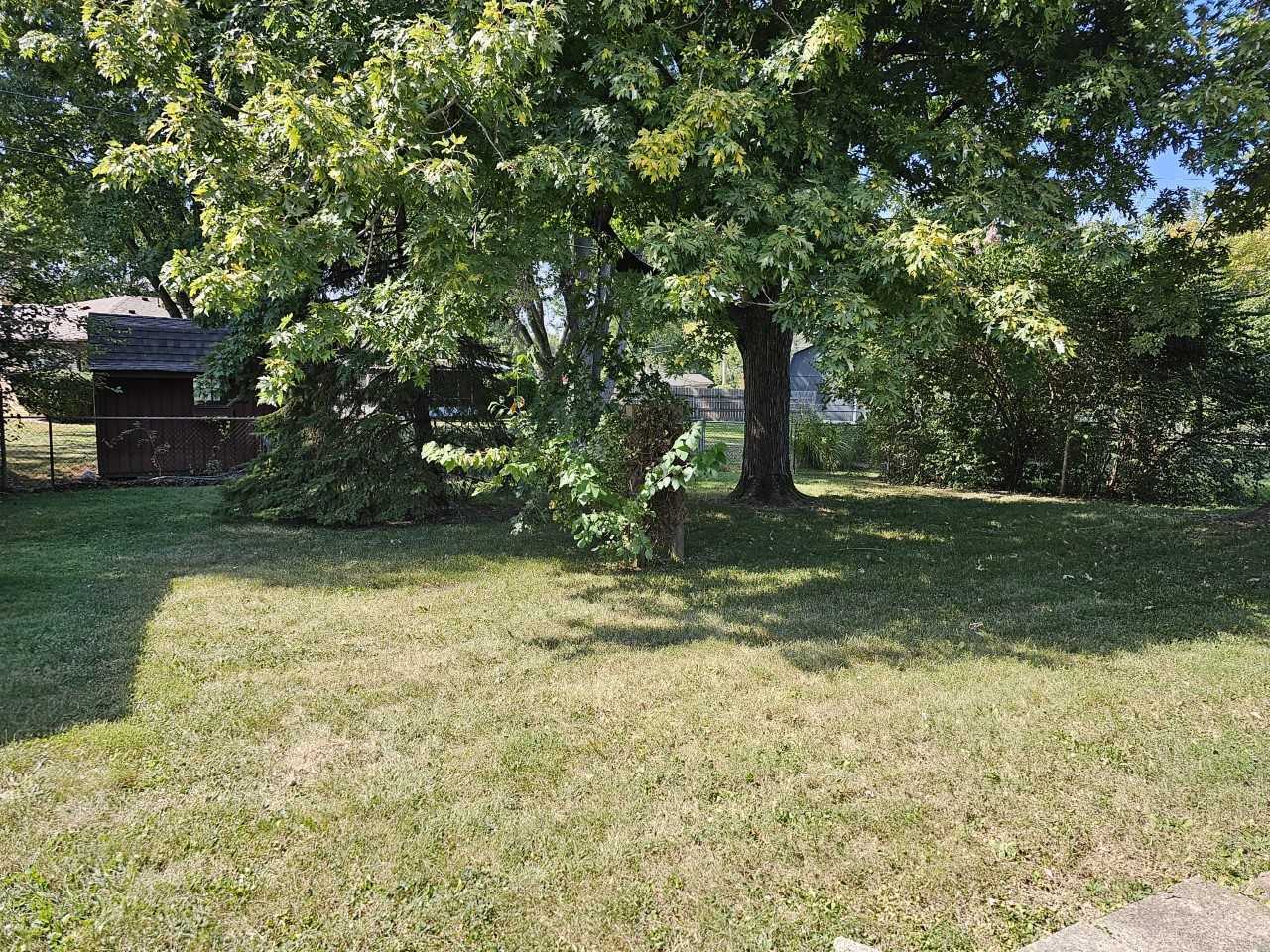 716 Howard Road Greenwood, IN 46142 - Photo 12 of 18