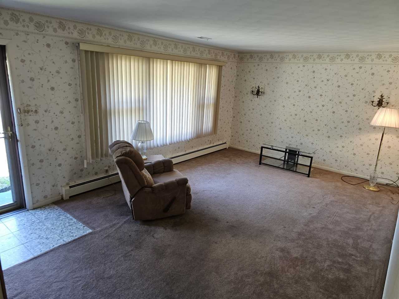 716 Howard Road Greenwood, IN 46142 - Photo 2 of 18