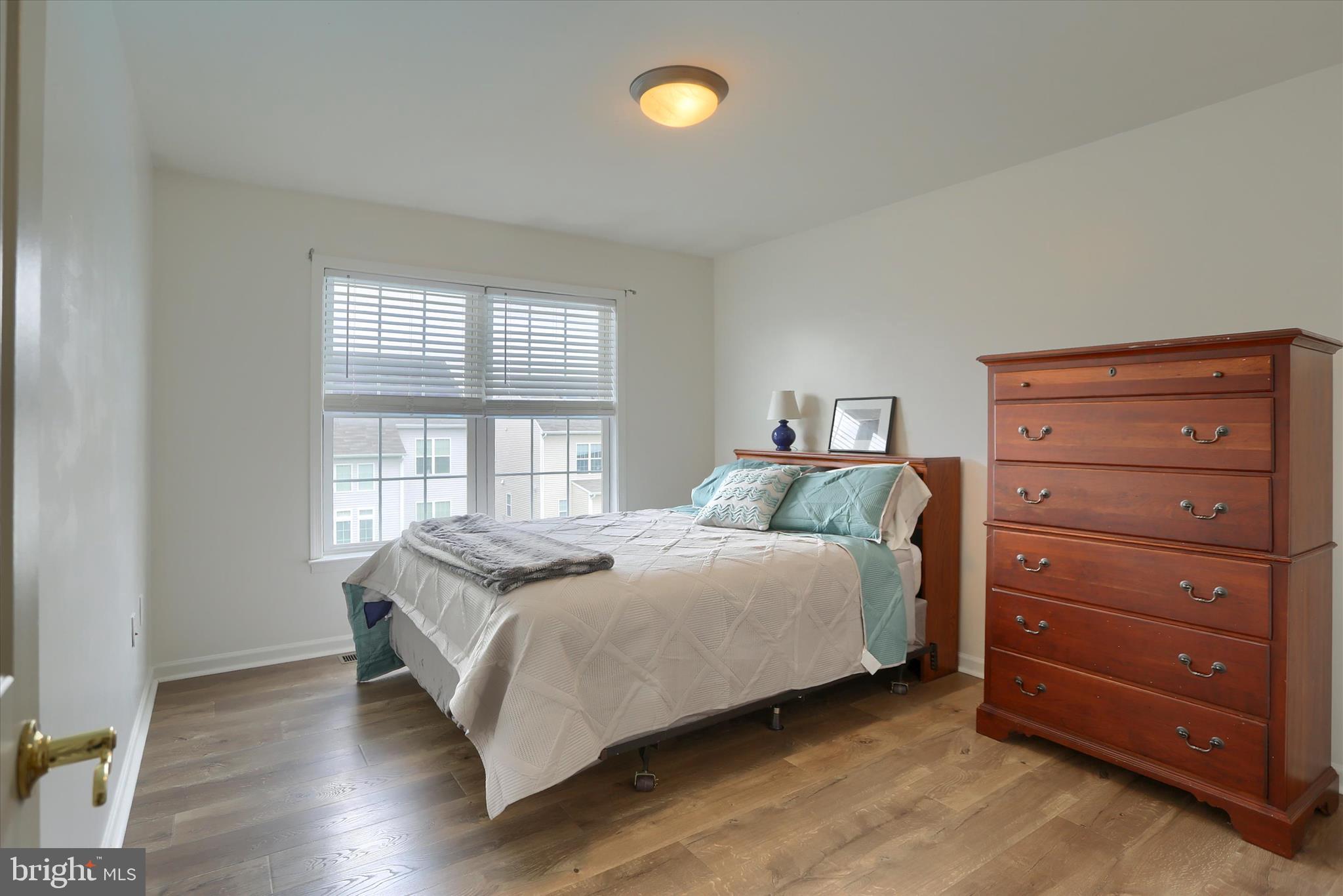 10 Spring View Court Mechanicsburg, PA 17050 - Photo 29 of 50 a bedroom with a bed and window