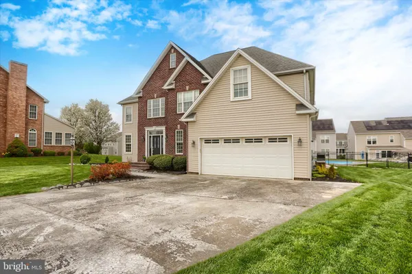 $775,000 | 10 Spring View Court, Mechanicsburg, PA 17050