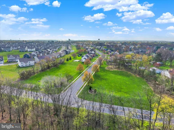 $749,900 | 10 Spring View Court, Mechanicsburg, PA 17050