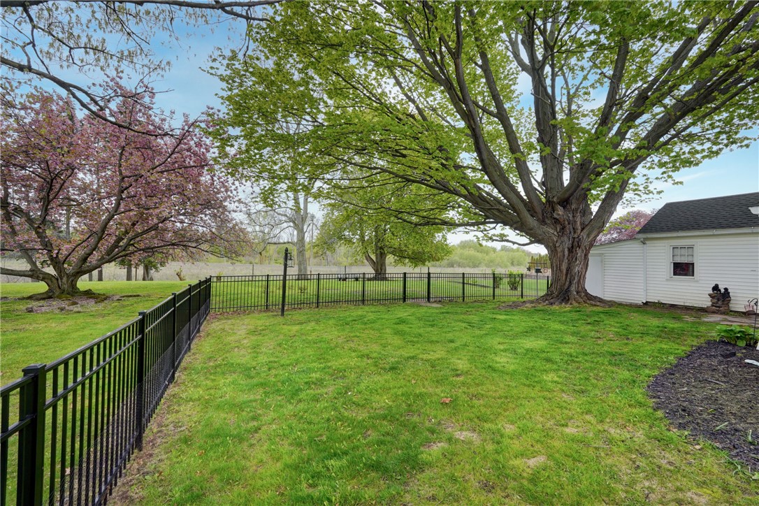 4840 Ridge Road Williamson, NY 14589 - Photo 36 of 45