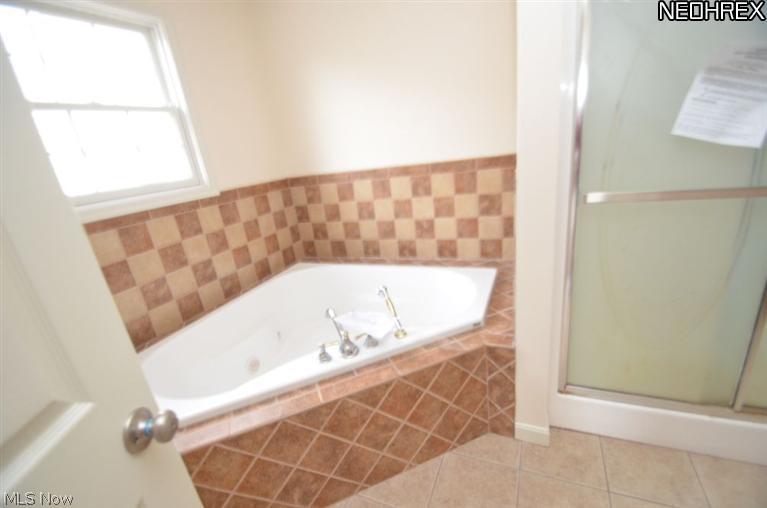 5720 Cherokee Road Cleveland, OH 44124 - Photo 11 of 12