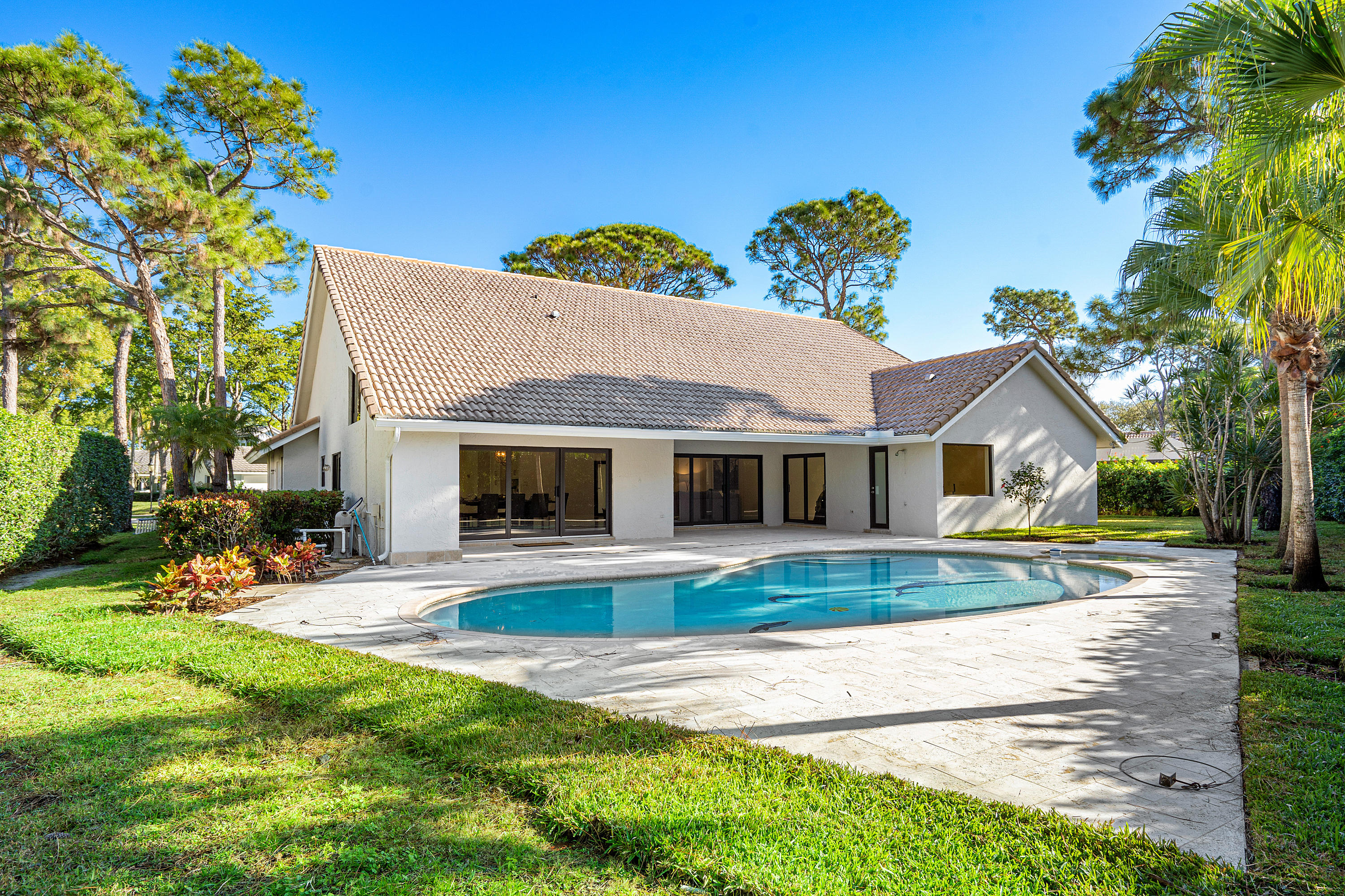 2406 Northwest 40th Circle Boca Raton, FL 33431 - Photo 29 of 33 039-2406NW40thCir-BocaRaton-FL-full