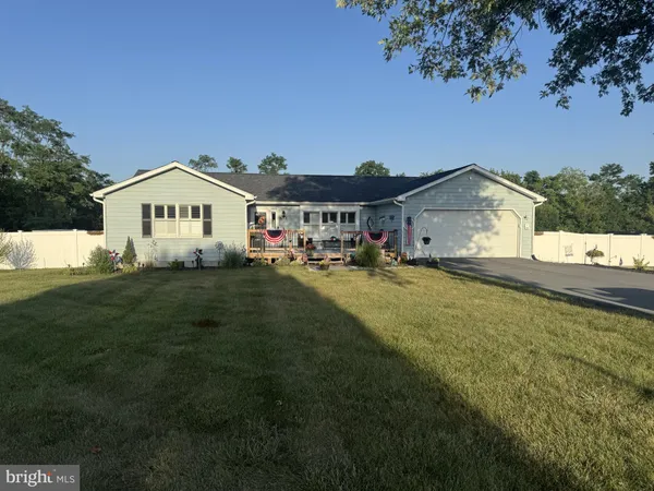 $399,900 | 530 Montmorency Drive, Bunker Hill, WV 25413